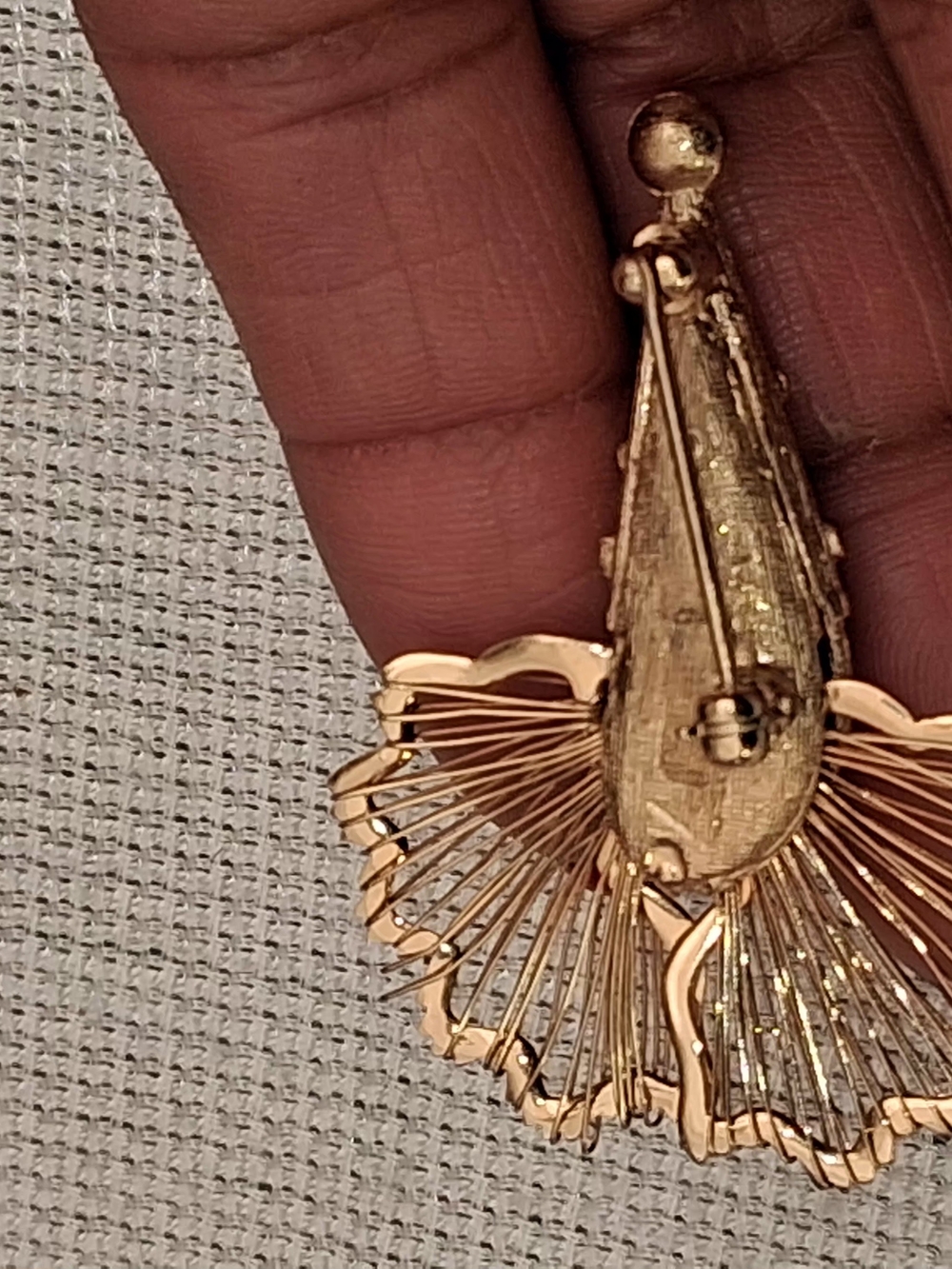 Brooch - Picture 3 of 8